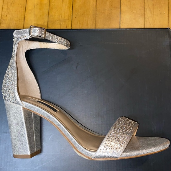 Macy’s Open Toe Gold Heels - Picture 5 of 16